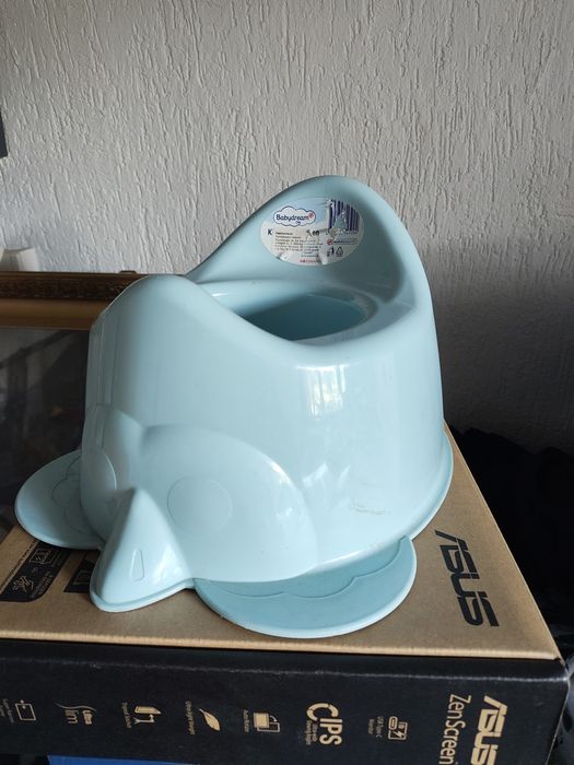 Nocnik z Rossmana, woziłem na zapas w aucie, jak nowy