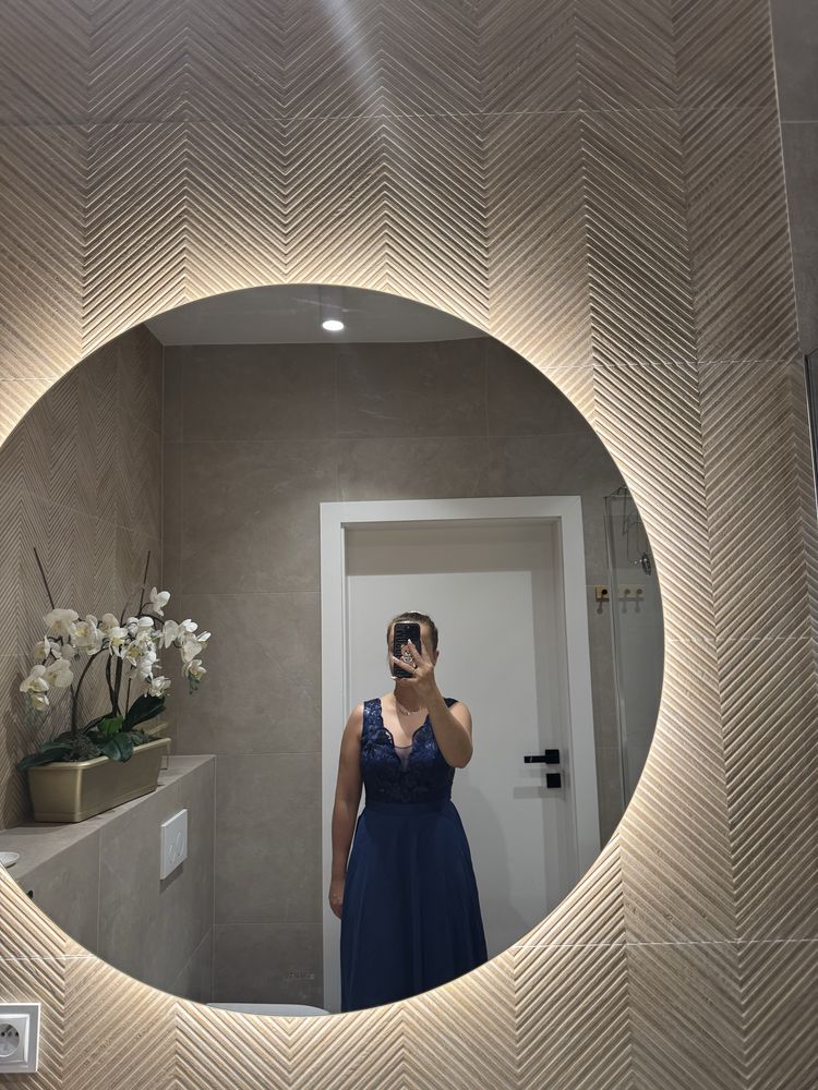 Elegancka suknia sukienka wesele Modna