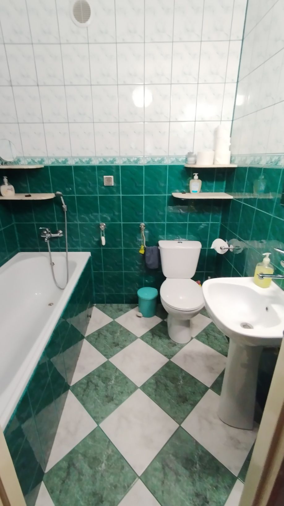 Duży dom do 15 osób (5 sypialni +salon) 180m kw w Polanicy Zdrój