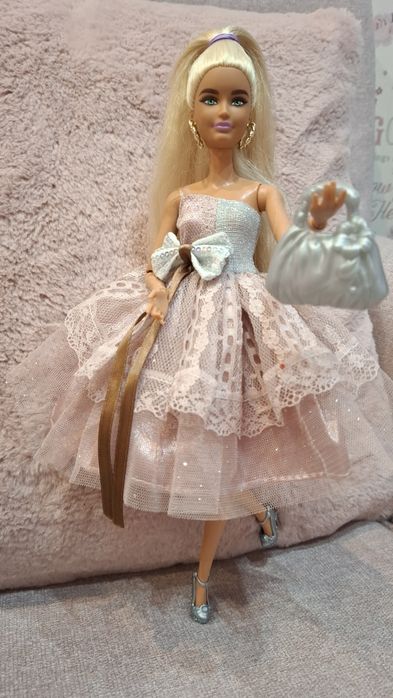 Zestaw lalek BARBIE z grającem koniem