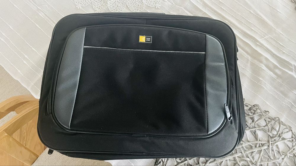 Torba na laptopa Case Logic 15.6" – stan bardzo dobry, lekka i pojemna