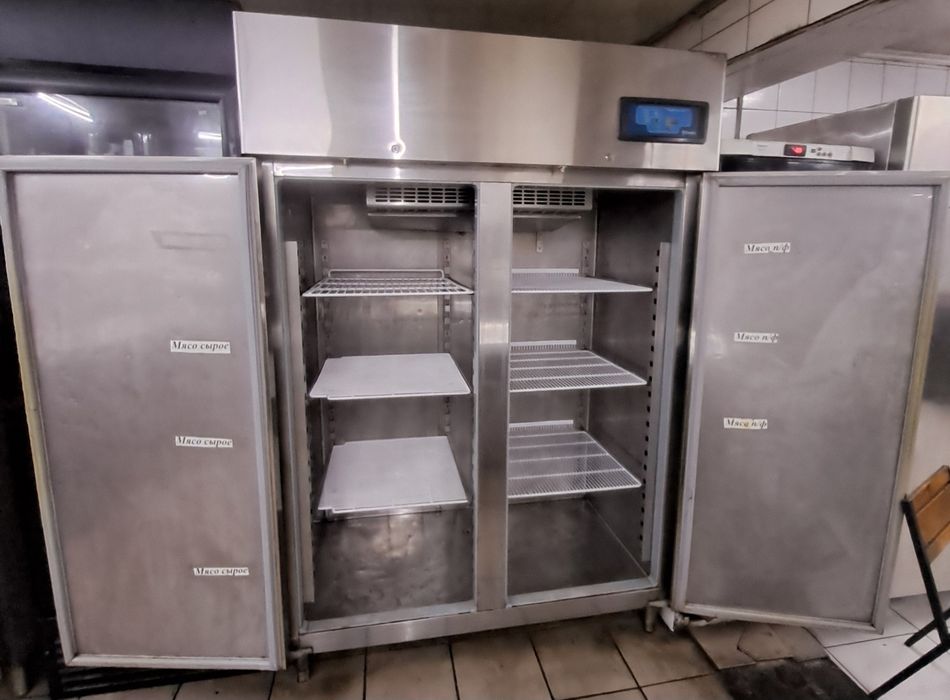 Холодильник2хКамернийпрофесійний Ресторан,Кафе,США"CustomCool"CCR 1400