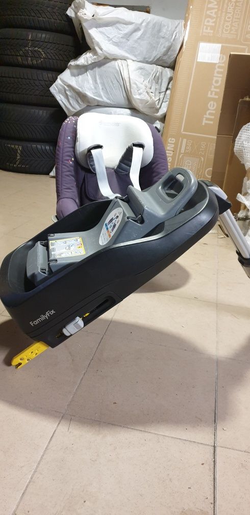 Maxi Cosi fotelik Plus baza do isofix