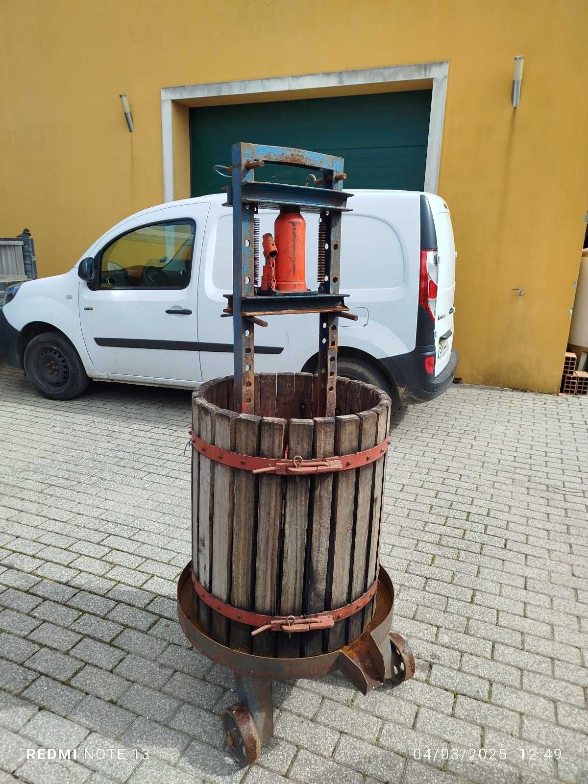 Prensa manual para produção de vinho 70cm