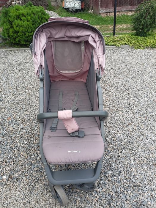 Wózek spacerowy 4 BABY moody