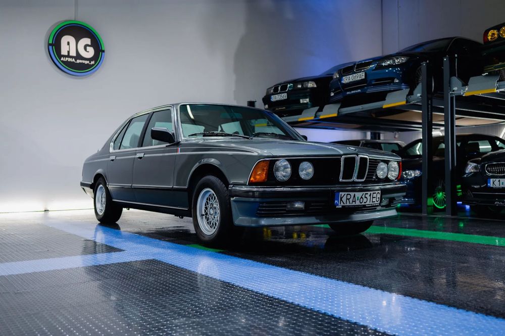 BMW Seria 7 BMW E23 735i pakiet BBS, tapicerka buffalo Europa ( nie USA )