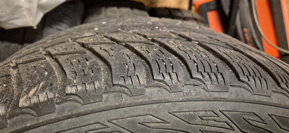 Opony Nokian zimowe 3 szt.