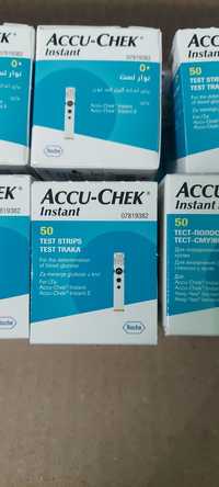 Accu Chek Instant тест-полоски. Тест смужки