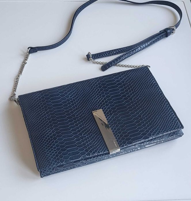 Bolsa/ Carteira de Senhora Azul Marinho - Nova