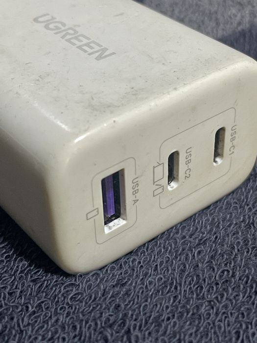 Зарядний блок Ugreen 65w б/в