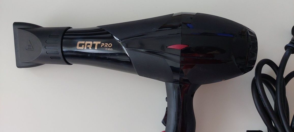 Suszarka do włosów GRT PRO 8800 Professional Dryer jonizacja 3500 W
