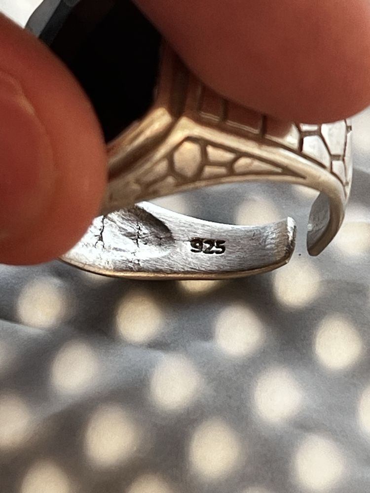 Srebrny sygnet  próba 925 z czarnym kamieniem - męski / unisex