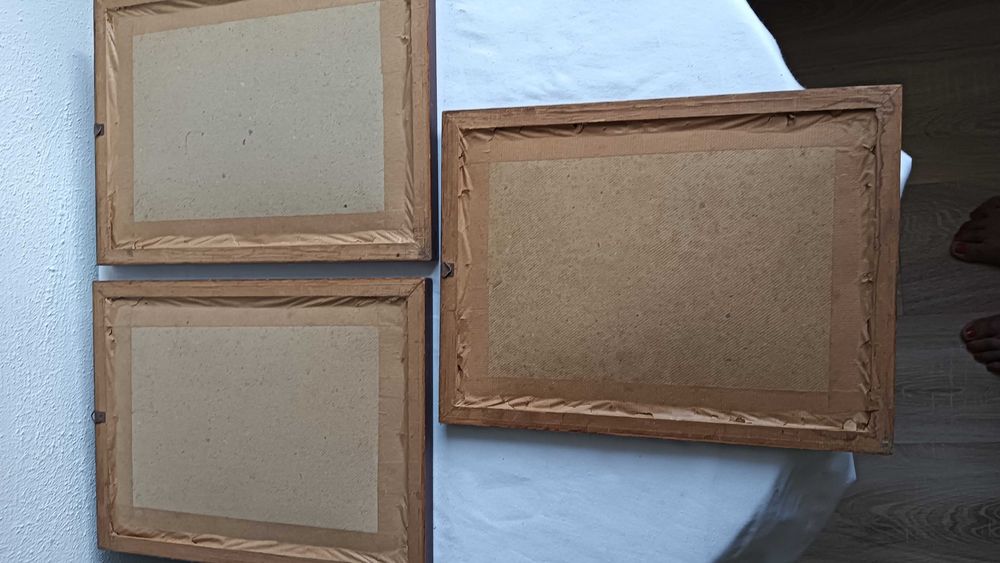 Stare obrazki w ramkach drewnianych + szkło. Cena 1 szt