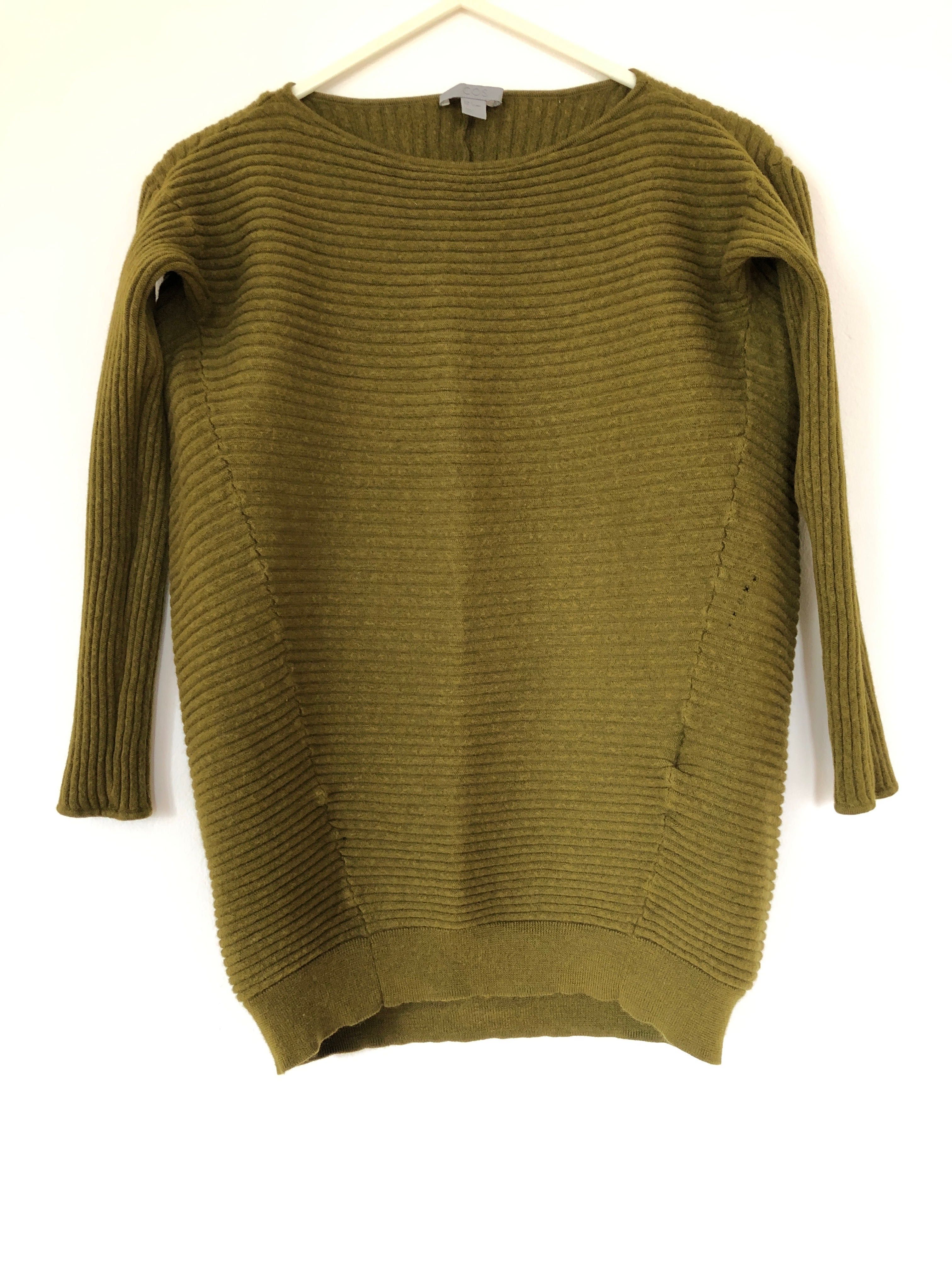 Sweter COS 100% wełna S oliwkowy zielony