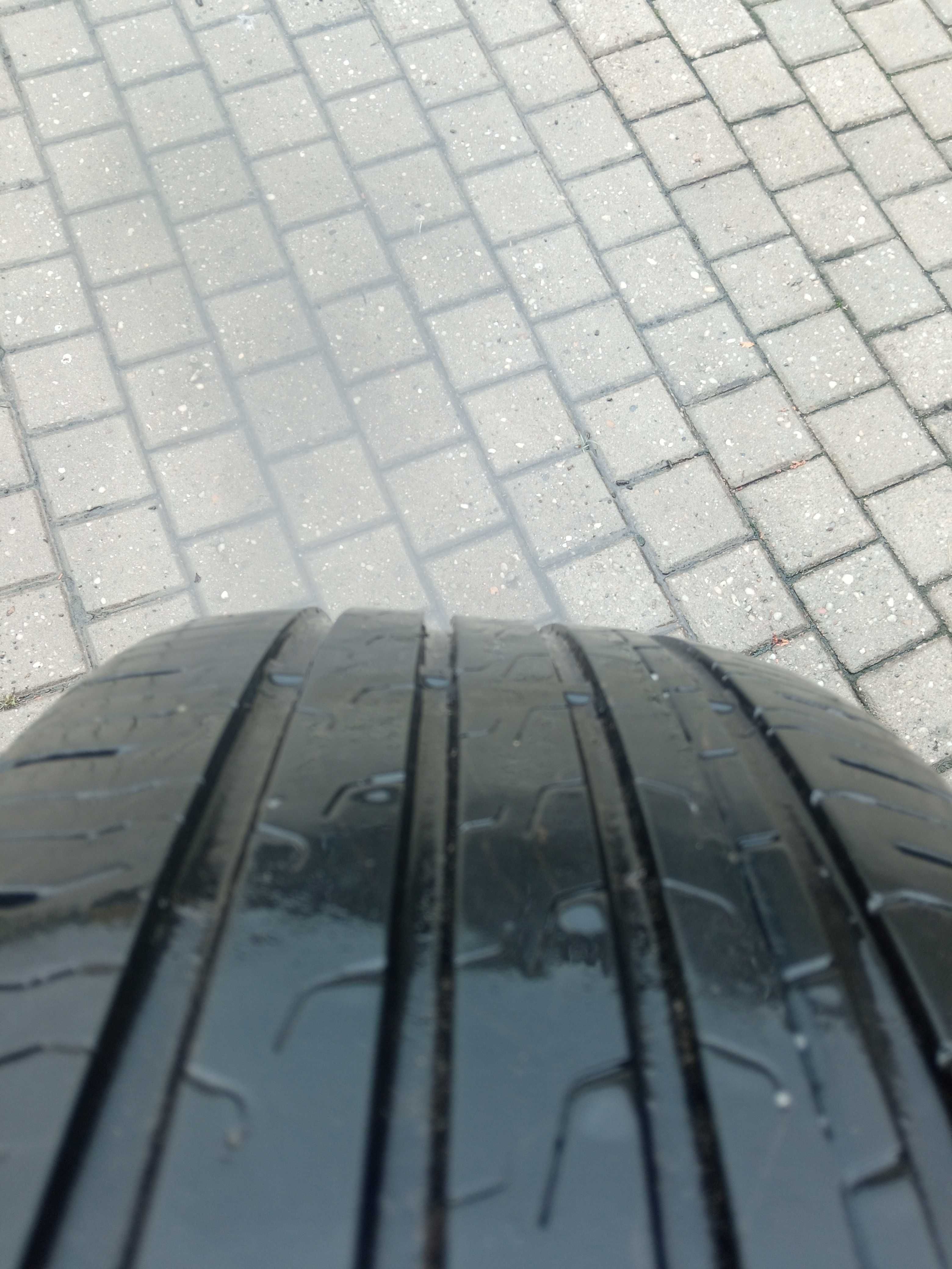 sprzedam opony 215/65/16 r CONTINETAL eko contakt 6 bieżnik ok 7 mm