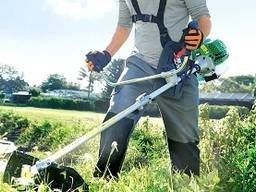 Очищення ділянок від заростей, косіння трави,  косіння бур'яну