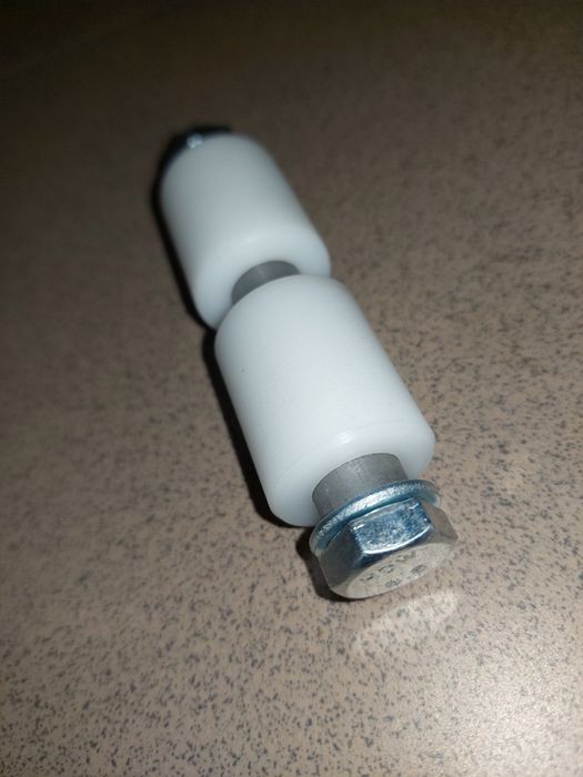 Sprzedam nowa kpl oś wahacza kola rama romet kadet