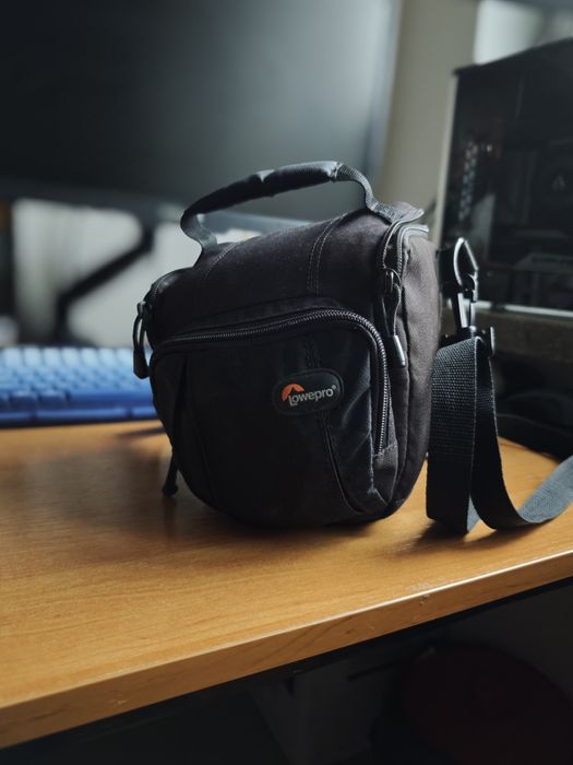 Aparat Panasonic Lumix FZ2000 (DMC-FZ2000)