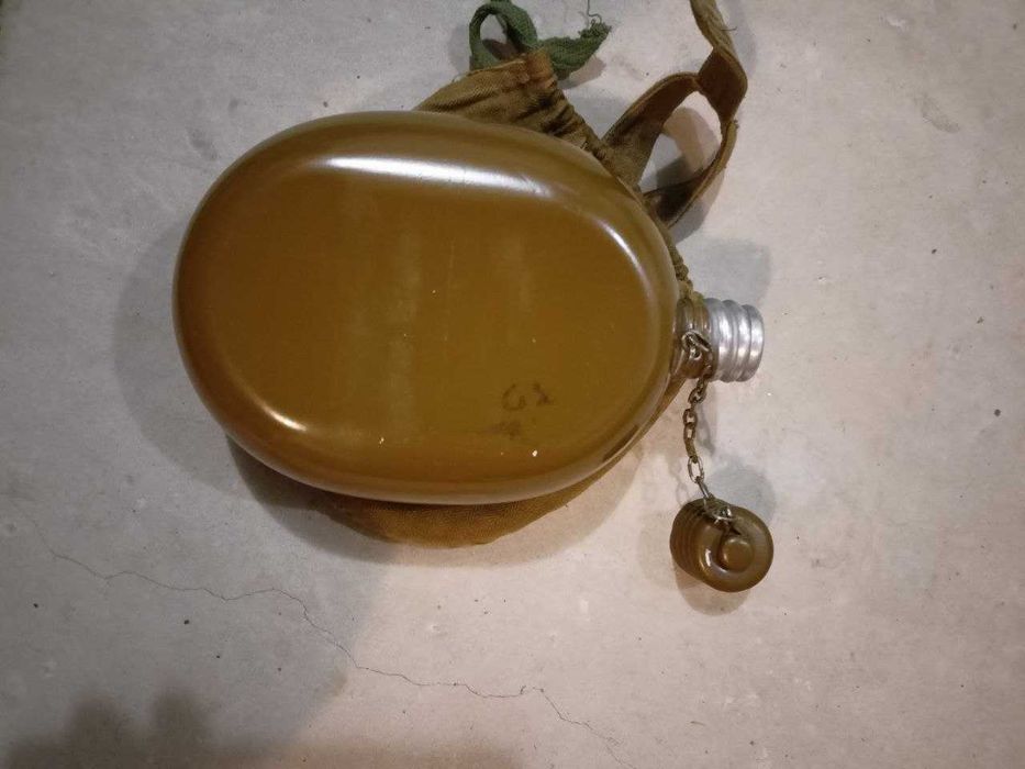 Фляга армейская /военная фляжка с крышкой и чехлом