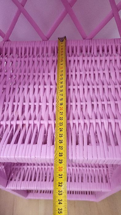 Etażerka wiklinowa różowa