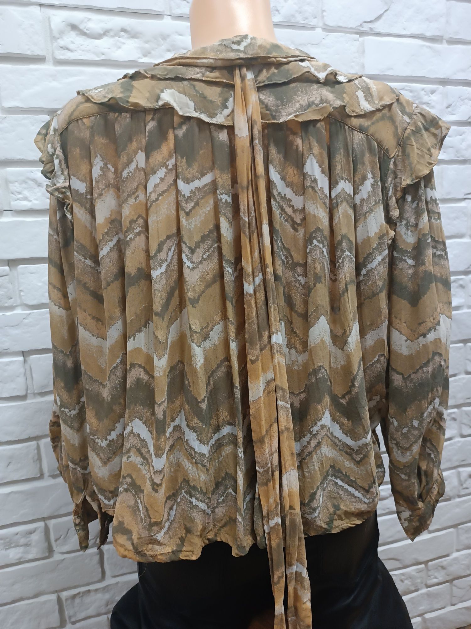 Śliczna bluzka oversize uniwersalny