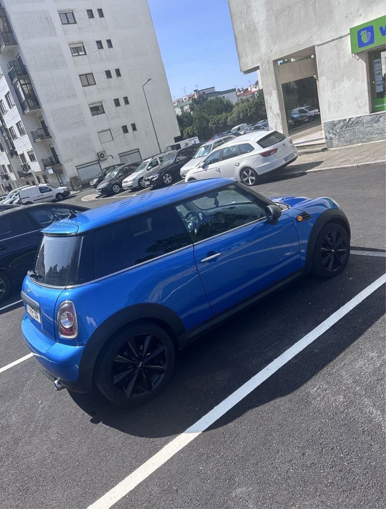 MINI Cooper D (R56) 2012