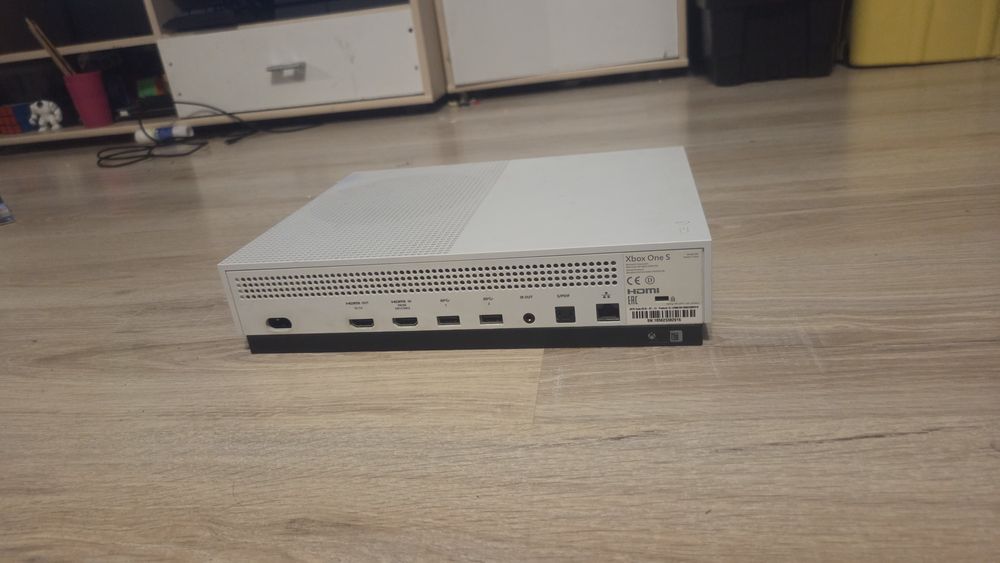 Konsola XBOX ONE S 1tb