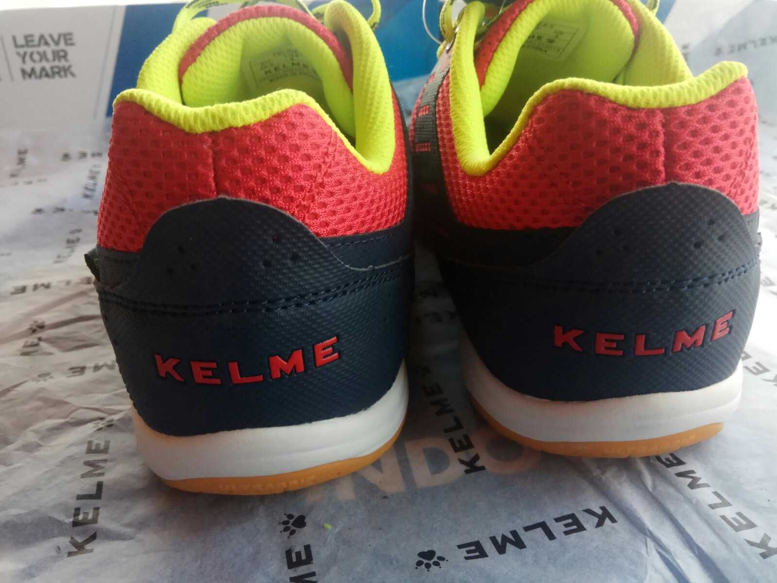 Футзалки (бампи) Kelme Feline 6.0. Розміри: 42.5, 44, 44.5