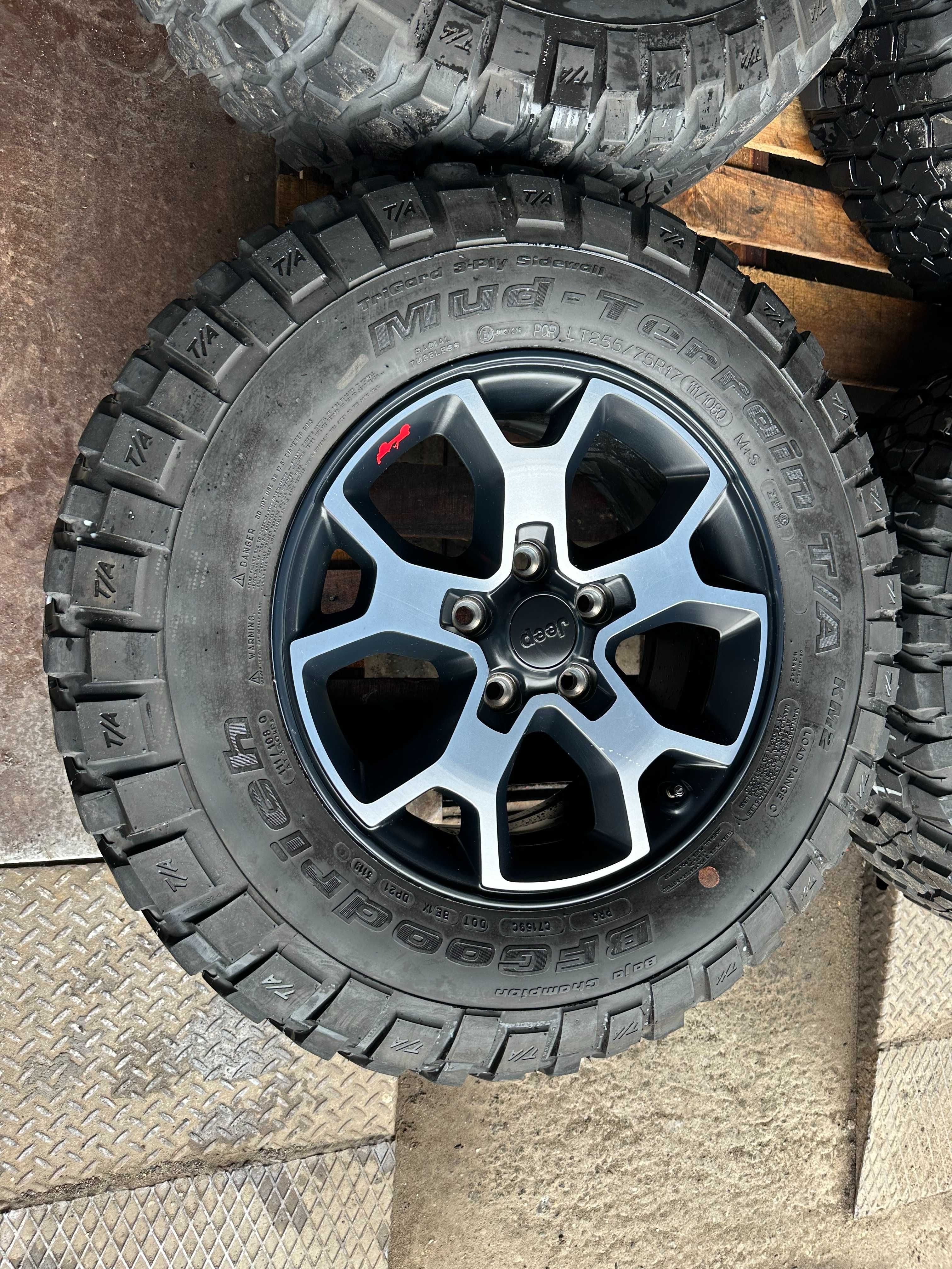 5x127 7,5j x 17" et44,45 Jeep Wrangler komplet terenowe z czujnikami