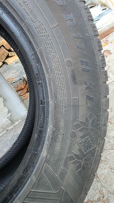 Opony zimowe viking 235x65x17