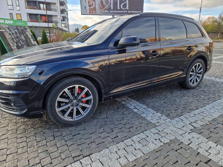 Audi Q7 S-lain 7-містна пневмо