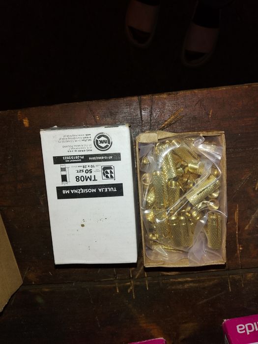 Tuleja mosiężna M8