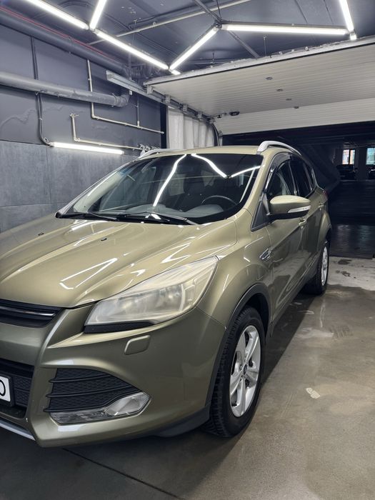 Продам терміново Ford Kuga 2015, II покоління, 2.0D AT (150 к.с.) 4WD