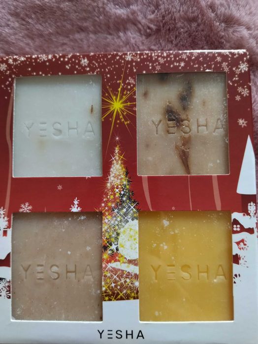 Yesha zestaw prezentowy z wegańskimi mydełkami Lawenda,Płatki róż