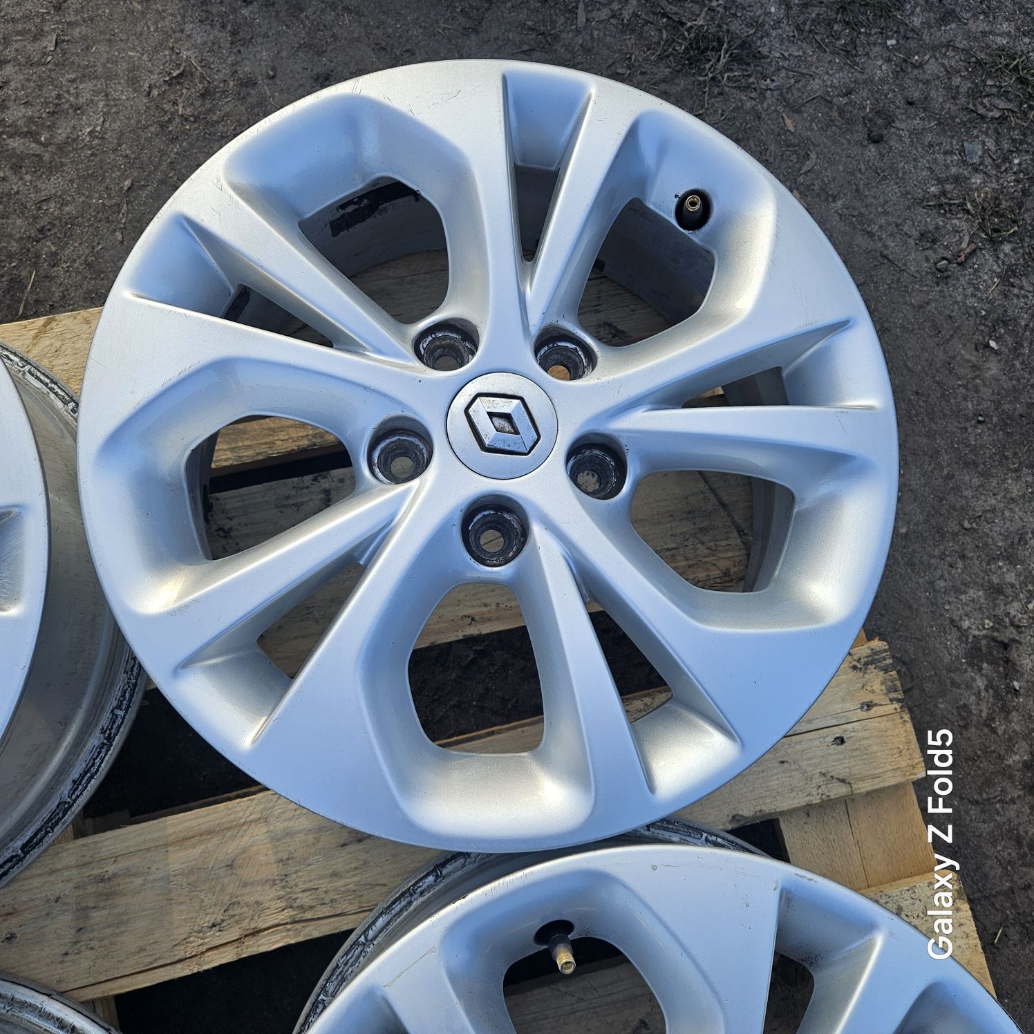Alufelgi 15 Renault Kangoo Mercedes Citan 5x108 ET44 TPMS