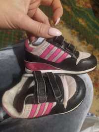 Детская обувь кроссовки мокасины сапоги