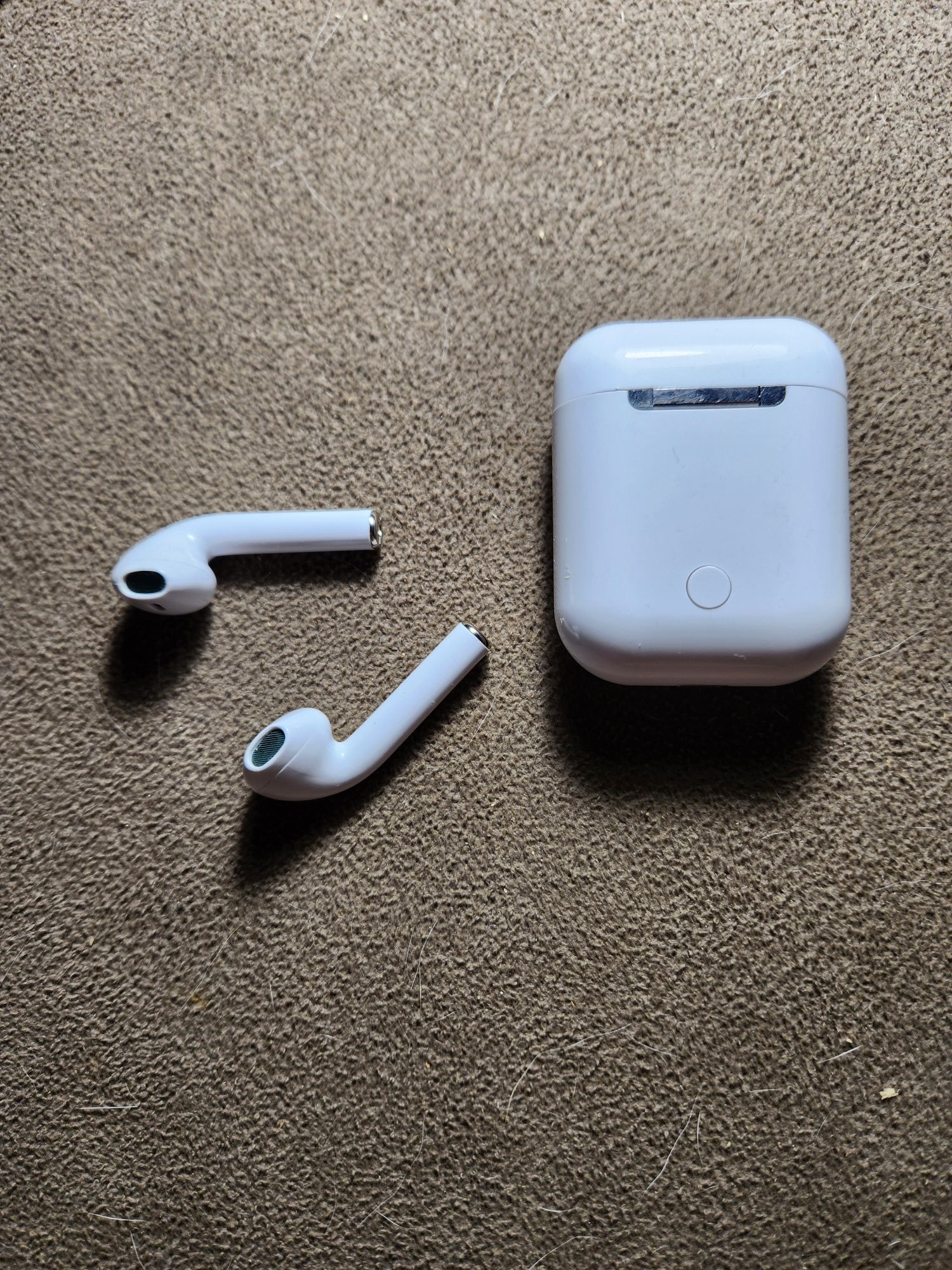 Наушники Apple airpods