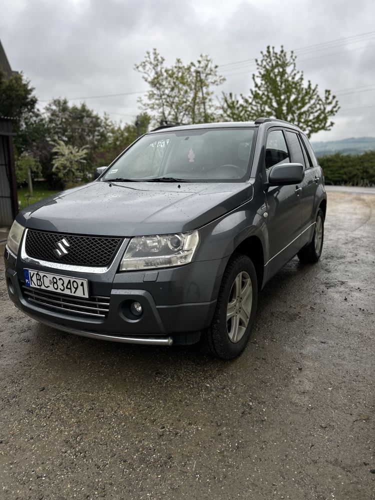 Sprzedam suzuki grand vitara 1.9 ddis hak 4x4