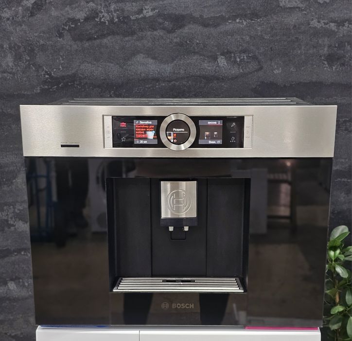 Кавомашина Bosch 45 см Сенсорна 2021р Топ.Стан Гарантія