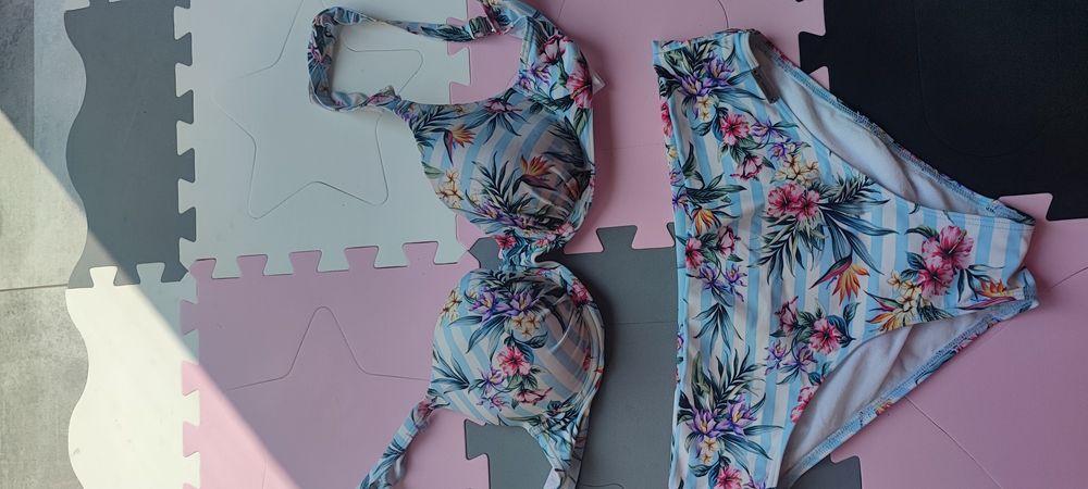 Komplet bikini hawajski print 80B+ L