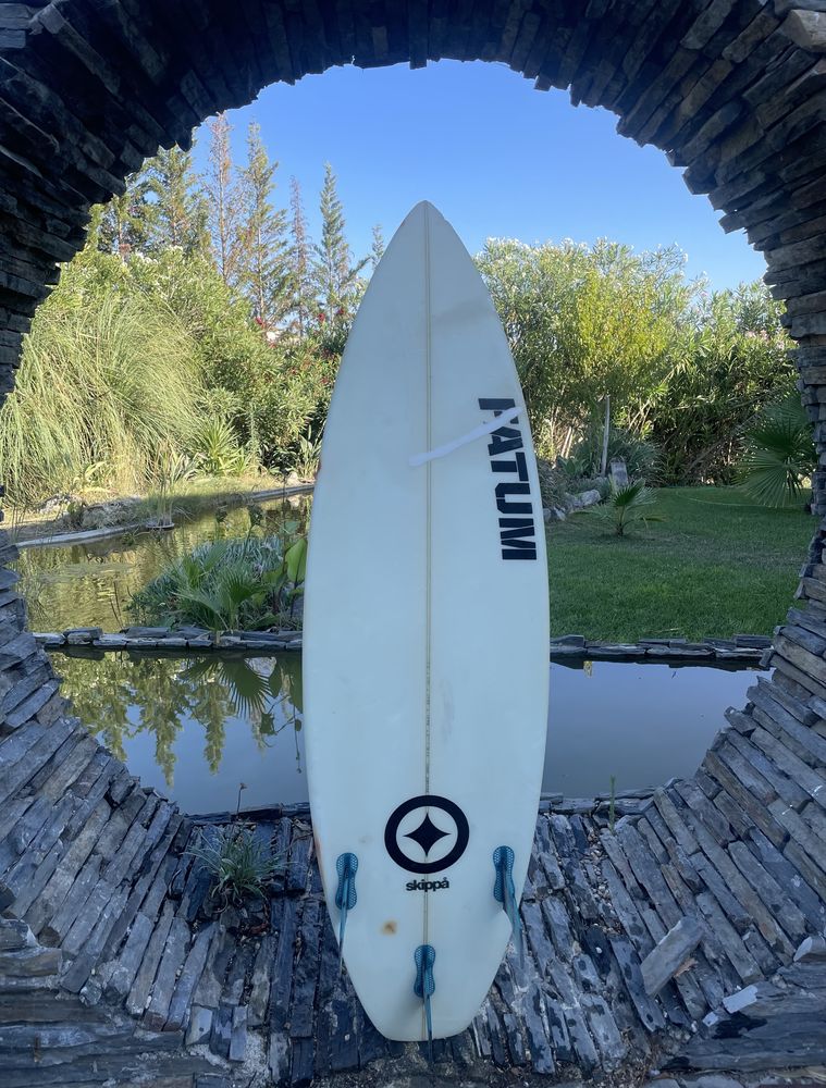 Prancha de Surf Fatum Skippà – Bom Estado!