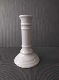 Duży biały porcelanowy świecznik