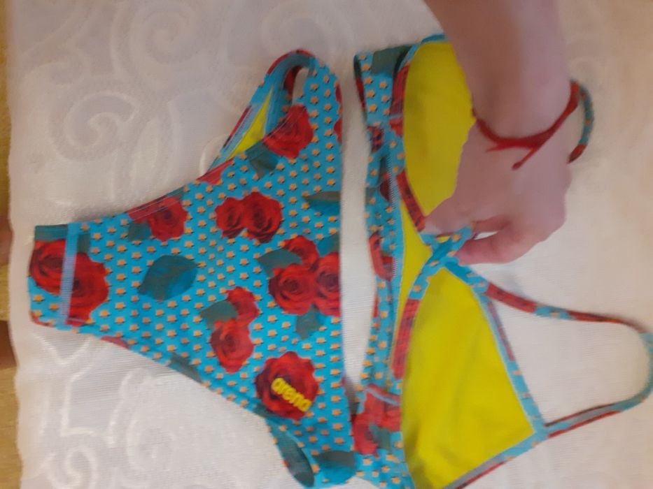 Купальник Arena розмір s, чашка А