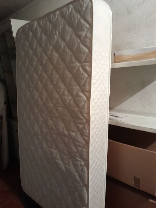 Colchão nunca usado. 2,00 por 1,10