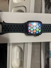 Apple watch 4 . 40mm