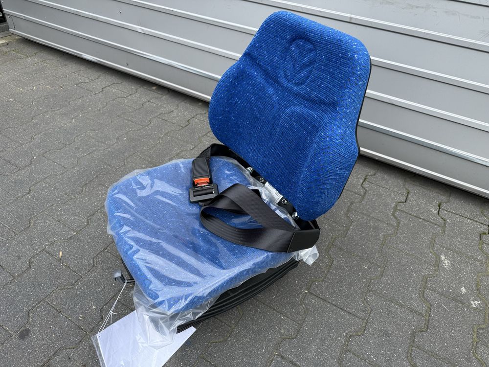 Siedzenie pneumatyczne sadownicze COBO New Holland MF fotel kierowcy