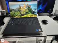 Dell vostro 15 3530 Intel Core i7 32/512 + stolik gratis