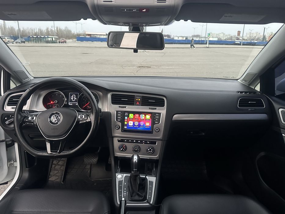 VW Golf 7  1,8 TSI