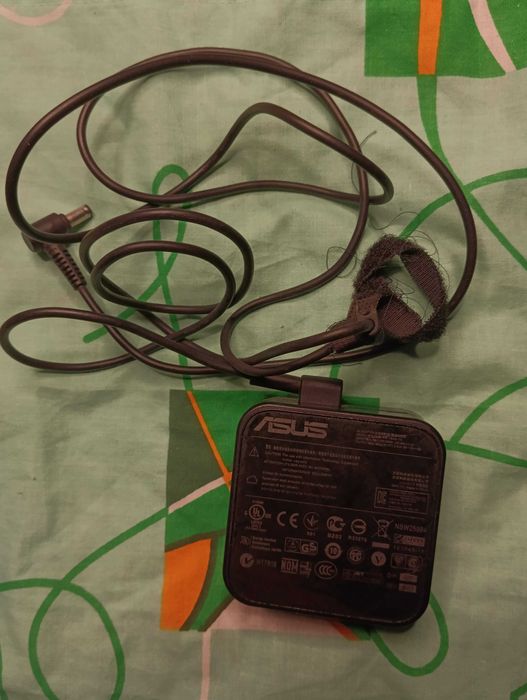 Блок живлення зарядне до ноутбука ASUS 19V 3.42A 65W (5.5×2.5mm)