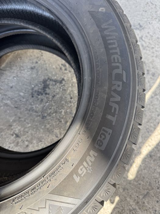 205/60R16 Kumho WinterCraft Ice WI51 2шт 2022рік
